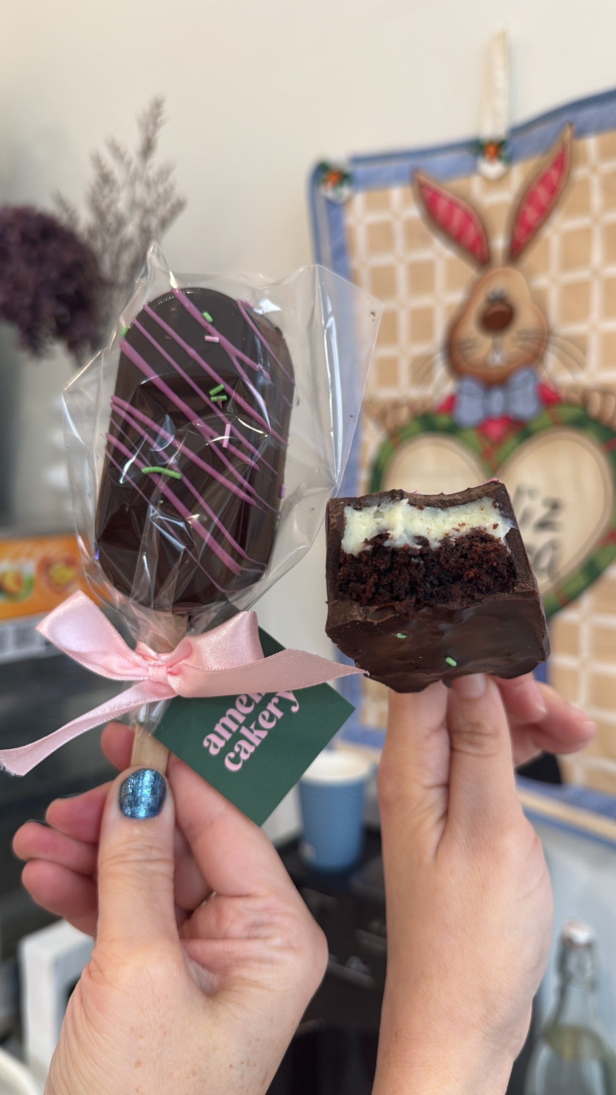 Prestigio chocolate cake popsicle - Amelia Cakery